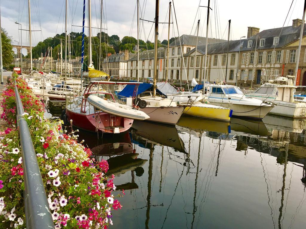 Hotel Fontaine, Morlaix Exterior photo